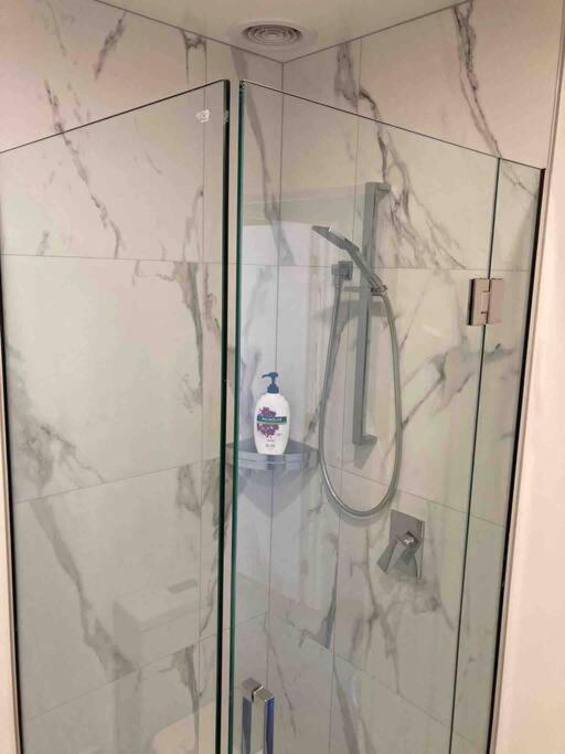Cheerful 2 Bedroom Townhouse In Addington! 基督城 外观 照片